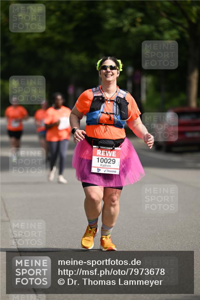 15.06.2025 - REWE Women's Run Dr. Thomas Lammeyer http://msf.ph/oto/7973678 15.06.2025 10:05:37 Laufen 10029 meine-sportfotos.de