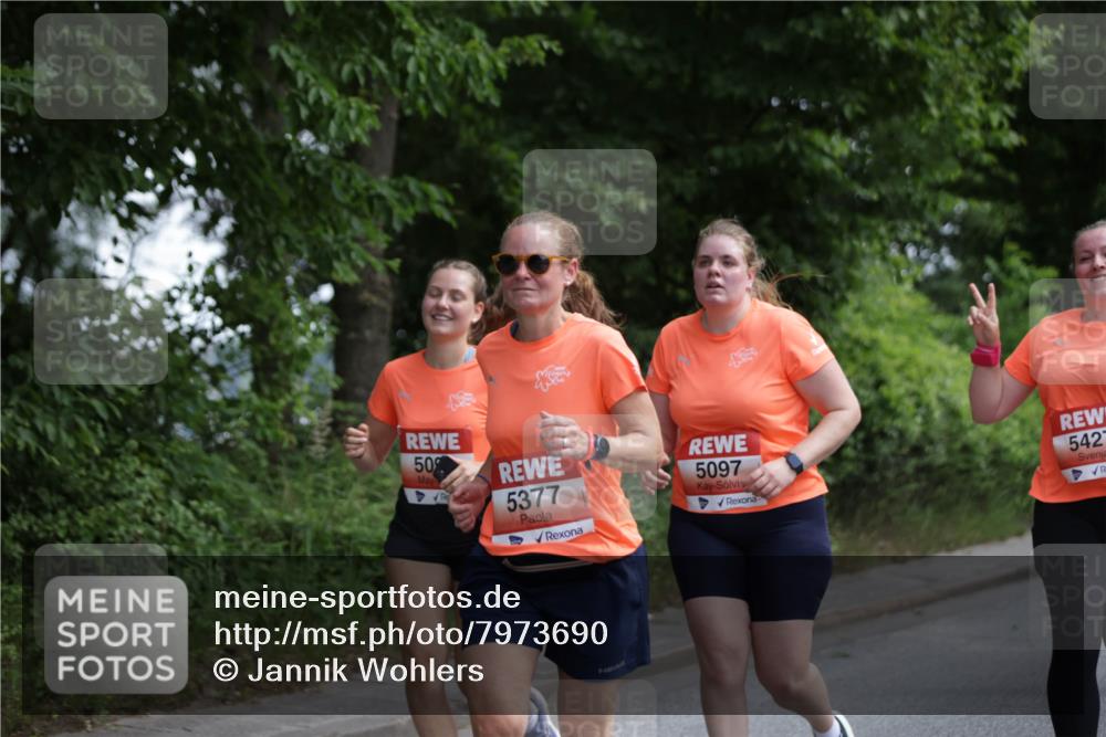 15.06.2025 - REWE Women's Run Jannik Wohlers http://msf.ph/oto/7973690 15.06.2025 10:08:29 Laufen 50, 5097, 5377, 542 meine-sportfotos.de