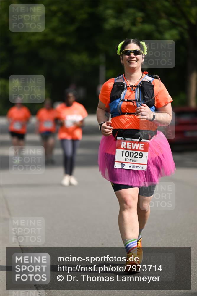15.06.2025 - REWE Women's Run Dr. Thomas Lammeyer http://msf.ph/oto/7973714 15.06.2025 10:05:38 Laufen 10029 meine-sportfotos.de