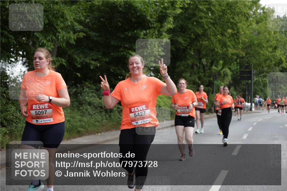 15.06.2025 - REWE Women's Run Jannik Wohlers http://msf.ph/oto/7973728 15.06.2025 10:08:31 Laufen 5097, 5427, 5325 meine-sportfotos.de