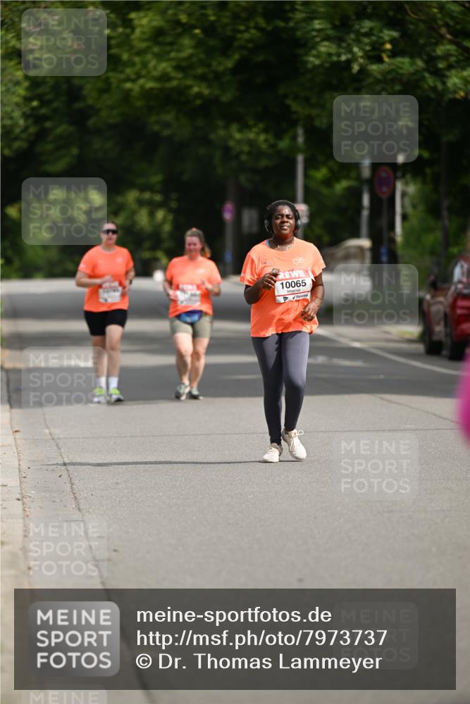15.06.2025 - REWE Women's Run Dr. Thomas Lammeyer http://msf.ph/oto/7973737 15.06.2025 10:05:40 Laufen 10065 meine-sportfotos.de