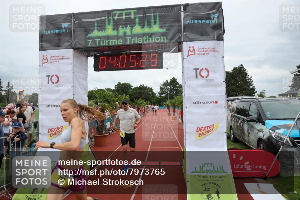 15.06.2025 - 7 Türme Triathlon Michael Strokosch http://msf.ph/oto/7973765 15.06.2025 14:05:29 Ziel 757, 1144 meine-sportfotos.de
