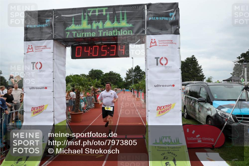 15.06.2025 - 7 Türme Triathlon Michael Strokosch http://msf.ph/oto/7973805 15.06.2025 14:05:34 Ziel 757, 926, 1139, 1144 meine-sportfotos.de
