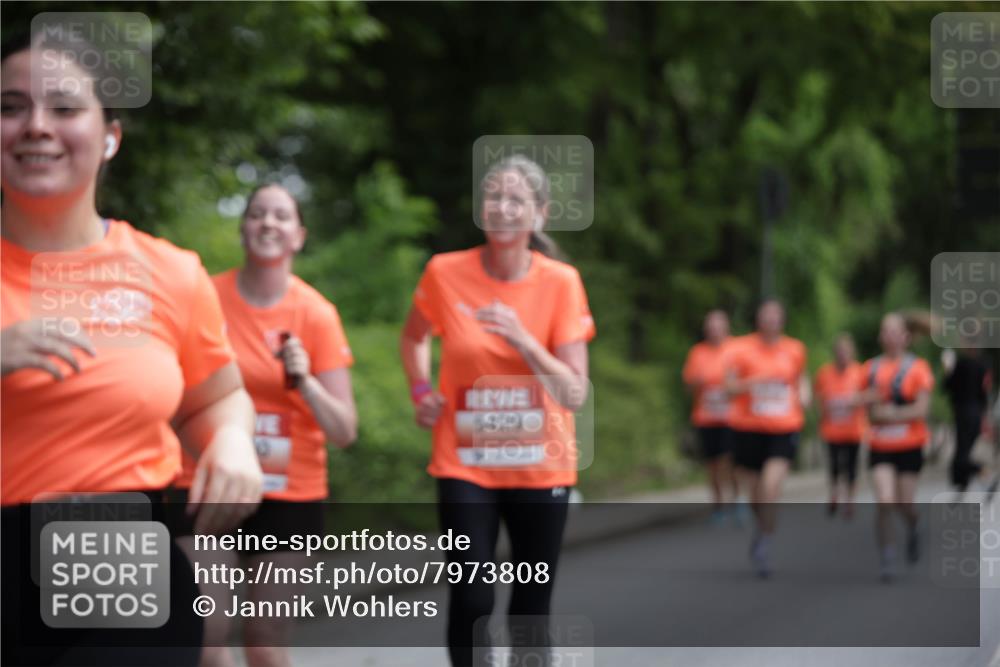 15.06.2025 - REWE Women's Run Jannik Wohlers http://msf.ph/oto/7973808 15.06.2025 10:08:34 Laufen 5429 meine-sportfotos.de