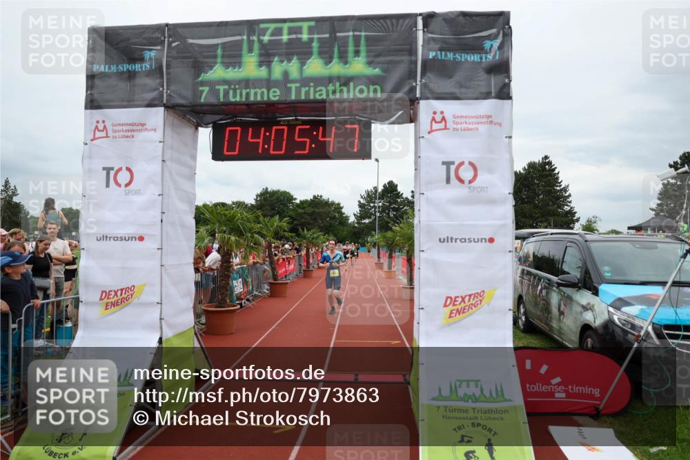 15.06.2025 - 7 Türme Triathlon Michael Strokosch http://msf.ph/oto/7973863 15.06.2025 14:05:47 Ziel 971, 1031 meine-sportfotos.de