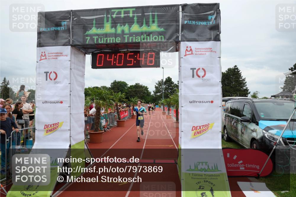 15.06.2025 - 7 Türme Triathlon Michael Strokosch http://msf.ph/oto/7973869 15.06.2025 14:05:48 Ziel 971, 1031 meine-sportfotos.de