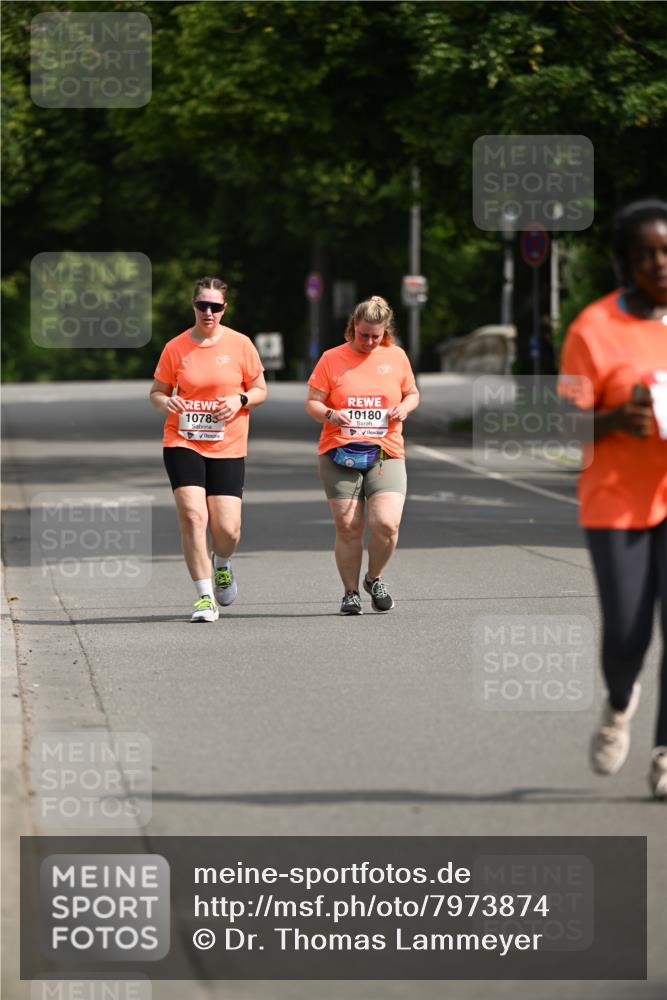 15.06.2025 - REWE Women's Run Dr. Thomas Lammeyer http://msf.ph/oto/7973874 15.06.2025 10:05:45 Laufen 10785, 10180 meine-sportfotos.de