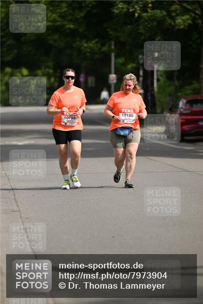 15.06.2025 - REWE Women's Run Dr. Thomas Lammeyer http://msf.ph/oto/7973904 15.06.2025 10:05:47 Laufen 10785, 10180 meine-sportfotos.de