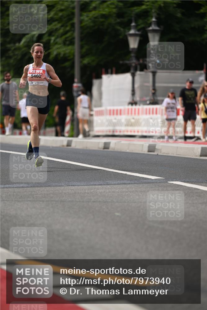 15.06.2025 - REWE Women's Run Dr. Thomas Lammeyer http://msf.ph/oto/7973940 15.06.2025 10:39:01 Laufen 5460 meine-sportfotos.de