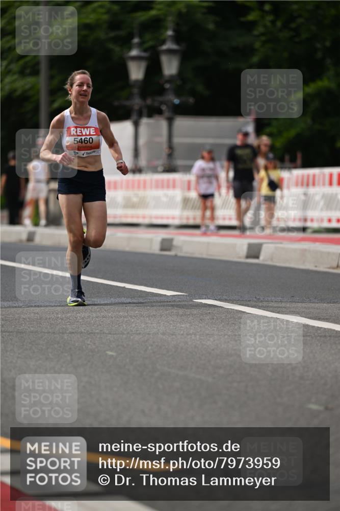 15.06.2025 - REWE Women's Run Dr. Thomas Lammeyer http://msf.ph/oto/7973959 15.06.2025 10:39:02 Laufen 5460 meine-sportfotos.de
