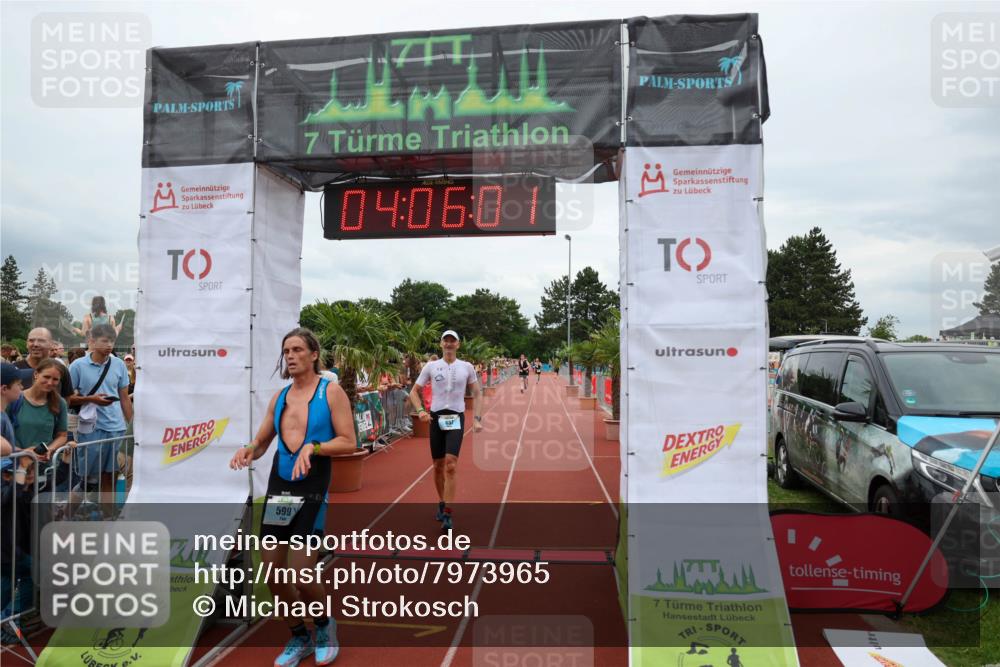 15.06.2025 - 7 Türme Triathlon Michael Strokosch http://msf.ph/oto/7973965 15.06.2025 14:06:00 Ziel 477, 599, 633, 657, 984 meine-sportfotos.de