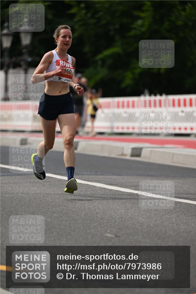 15.06.2025 - REWE Women's Run Dr. Thomas Lammeyer http://msf.ph/oto/7973986 15.06.2025 10:39:03 Laufen 60 meine-sportfotos.de