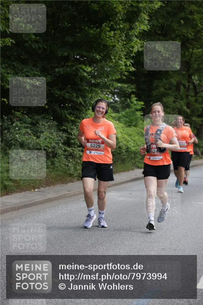 15.06.2025 - REWE Women's Run Jannik Wohlers http://msf.ph/oto/7973994 15.06.2025 10:08:41 Laufen 5229, 24 meine-sportfotos.de