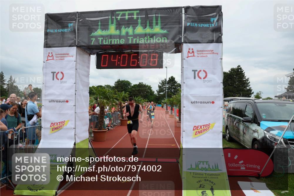 15.06.2025 - 7 Türme Triathlon Michael Strokosch http://msf.ph/oto/7974002 15.06.2025 14:06:08 Ziel 657, 743, 1044, 1136 meine-sportfotos.de