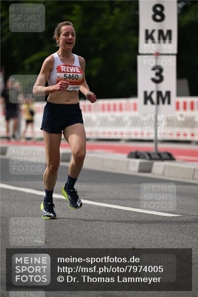15.06.2025 - REWE Women's Run Dr. Thomas Lammeyer http://msf.ph/oto/7974005 15.06.2025 10:39:03 Laufen 5460, 8, 3, 11 meine-sportfotos.de