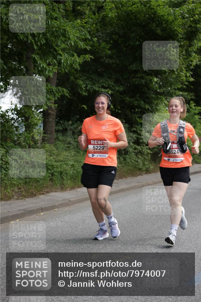 15.06.2025 - REWE Women's Run Jannik Wohlers http://msf.ph/oto/7974007 15.06.2025 10:08:42 Laufen 5229 meine-sportfotos.de