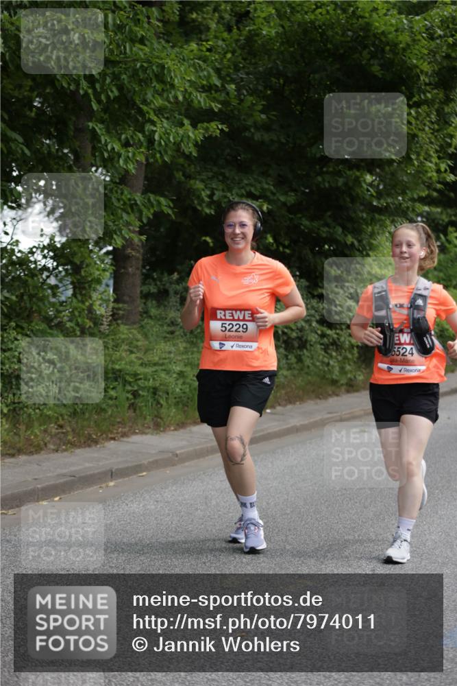15.06.2025 - REWE Women's Run Jannik Wohlers http://msf.ph/oto/7974011 15.06.2025 10:08:42 Laufen 5229, 5524 meine-sportfotos.de