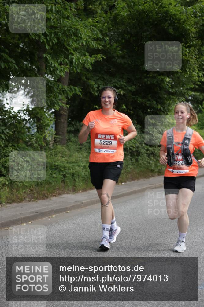 15.06.2025 - REWE Women's Run Jannik Wohlers http://msf.ph/oto/7974013 15.06.2025 10:08:42 Laufen 5229, 5524 meine-sportfotos.de