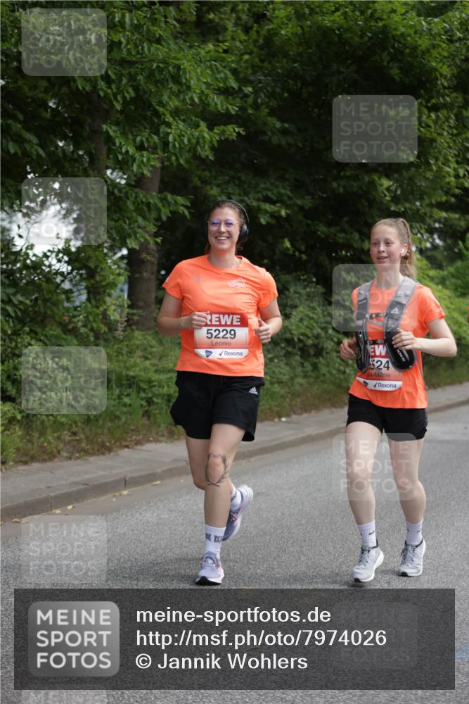 15.06.2025 - REWE Women's Run Jannik Wohlers http://msf.ph/oto/7974026 15.06.2025 10:08:42 Laufen 5229, 24 meine-sportfotos.de