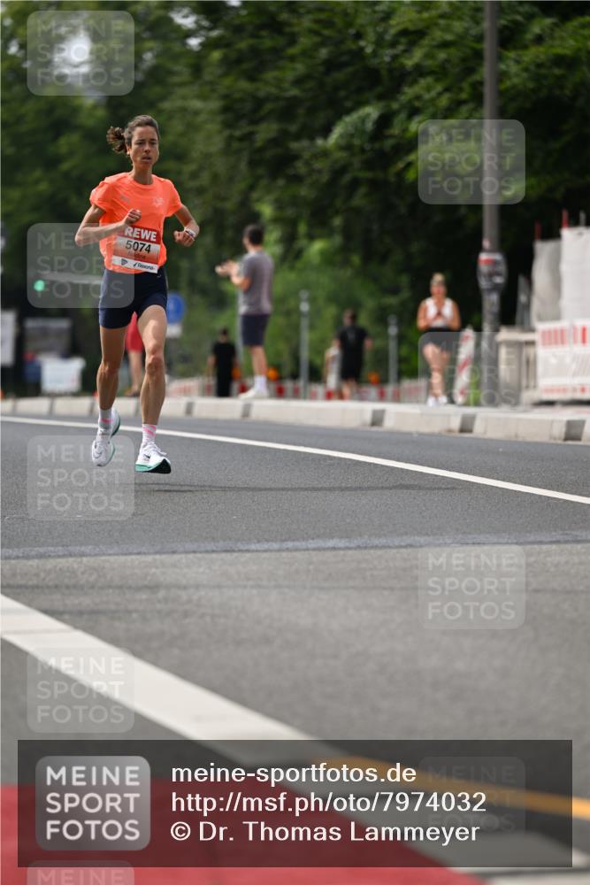 15.06.2025 - REWE Women's Run Dr. Thomas Lammeyer http://msf.ph/oto/7974032 15.06.2025 10:39:22 Laufen 5074 meine-sportfotos.de