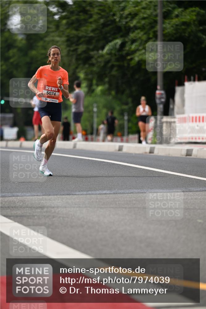 15.06.2025 - REWE Women's Run Dr. Thomas Lammeyer http://msf.ph/oto/7974039 15.06.2025 10:39:22 Laufen 5074 meine-sportfotos.de