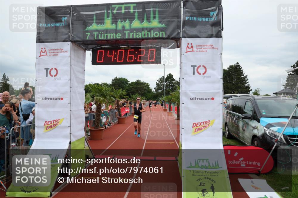 15.06.2025 - 7 Türme Triathlon Michael Strokosch http://msf.ph/oto/7974061 15.06.2025 14:06:19 Ziel 1136, 1187 meine-sportfotos.de