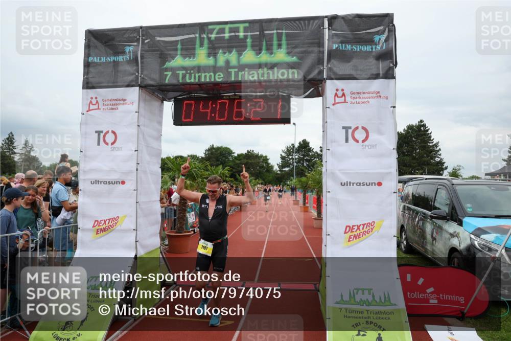 15.06.2025 - 7 Türme Triathlon Michael Strokosch http://msf.ph/oto/7974075 15.06.2025 14:06:21 Ziel 196, 370, 989, 1187 meine-sportfotos.de