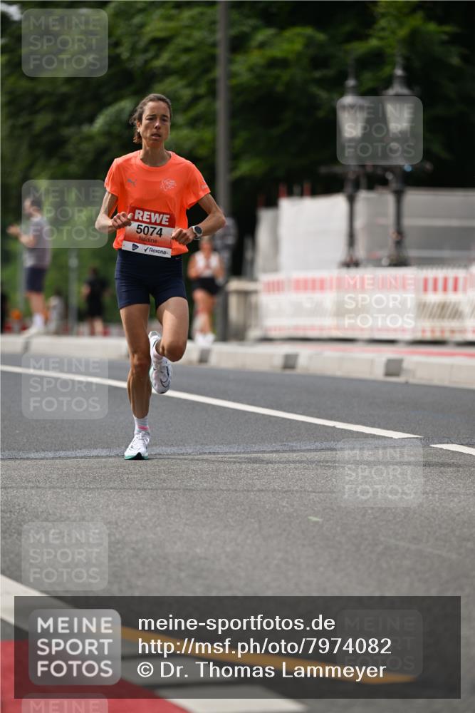 15.06.2025 - REWE Women's Run Dr. Thomas Lammeyer http://msf.ph/oto/7974082 15.06.2025 10:39:23 Laufen 5074 meine-sportfotos.de