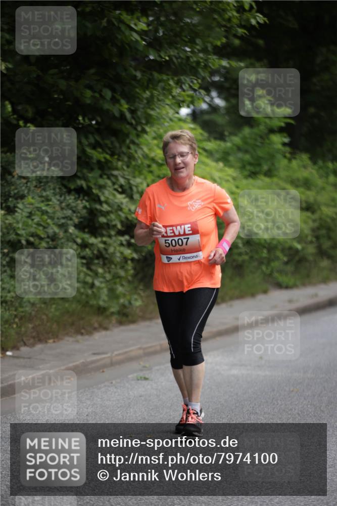 15.06.2025 - REWE Women's Run Jannik Wohlers http://msf.ph/oto/7974100 15.06.2025 10:08:45 Laufen 5007 meine-sportfotos.de