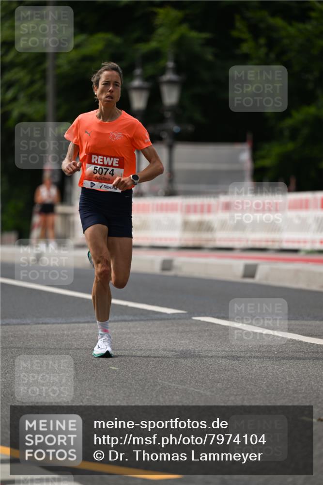 15.06.2025 - REWE Women's Run Dr. Thomas Lammeyer http://msf.ph/oto/7974104 15.06.2025 10:39:24 Laufen 5074 meine-sportfotos.de