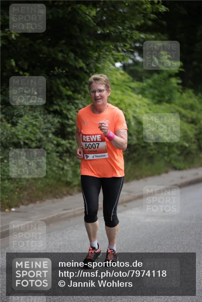 15.06.2025 - REWE Women's Run Jannik Wohlers http://msf.ph/oto/7974118 15.06.2025 10:08:45 Laufen 5007 meine-sportfotos.de