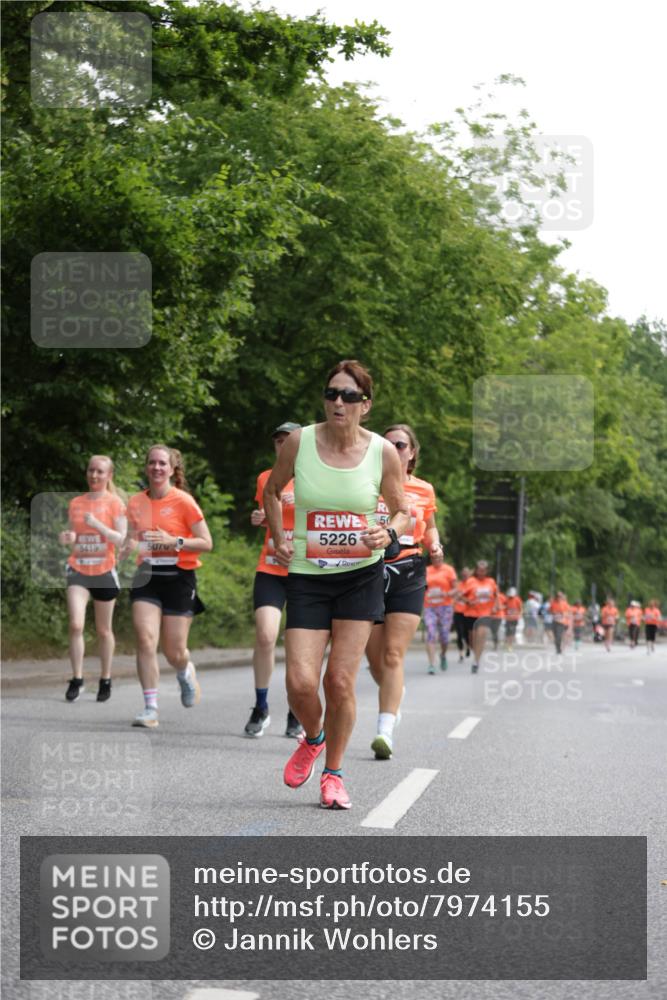 15.06.2025 - REWE Women's Run Jannik Wohlers http://msf.ph/oto/7974155 15.06.2025 10:08:50 Laufen 5419, 5070, 5226, 50 meine-sportfotos.de
