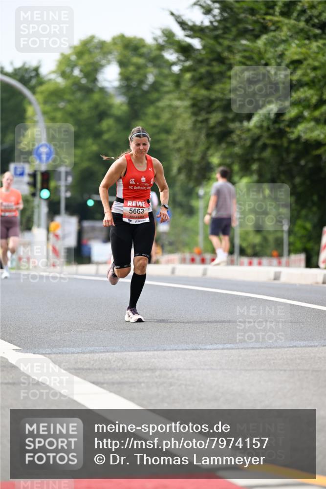 15.06.2025 - REWE Women's Run Dr. Thomas Lammeyer http://msf.ph/oto/7974157 15.06.2025 10:39:30 Laufen 5663 meine-sportfotos.de