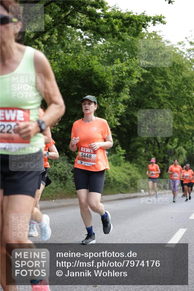 15.06.2025 - REWE Women's Run Jannik Wohlers http://msf.ph/oto/7974176 15.06.2025 10:08:52 Laufen 22, 5448 meine-sportfotos.de