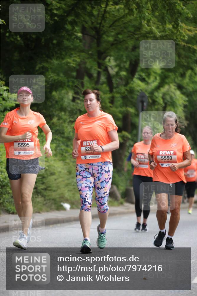 15.06.2025 - REWE Women's Run Jannik Wohlers http://msf.ph/oto/7974216 15.06.2025 10:08:55 Laufen 5595, 52, 5550 meine-sportfotos.de
