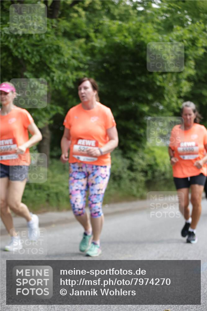 15.06.2025 - REWE Women's Run Jannik Wohlers http://msf.ph/oto/7974270 15.06.2025 10:08:59 Laufen 5695 meine-sportfotos.de