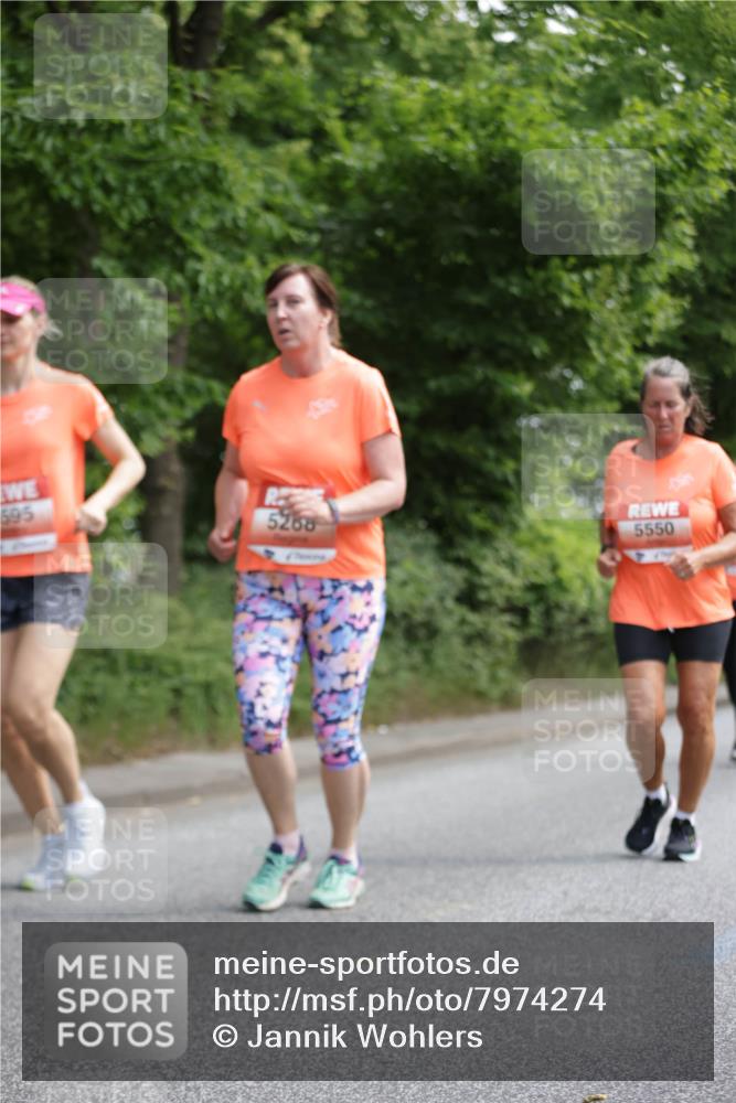 15.06.2025 - REWE Women's Run Jannik Wohlers http://msf.ph/oto/7974274 15.06.2025 10:08:59 Laufen 595, 5268, 5550 meine-sportfotos.de