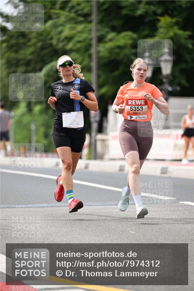 15.06.2025 - REWE Women's Run Dr. Thomas Lammeyer http://msf.ph/oto/7974312 15.06.2025 10:39:37 Laufen 5353 meine-sportfotos.de