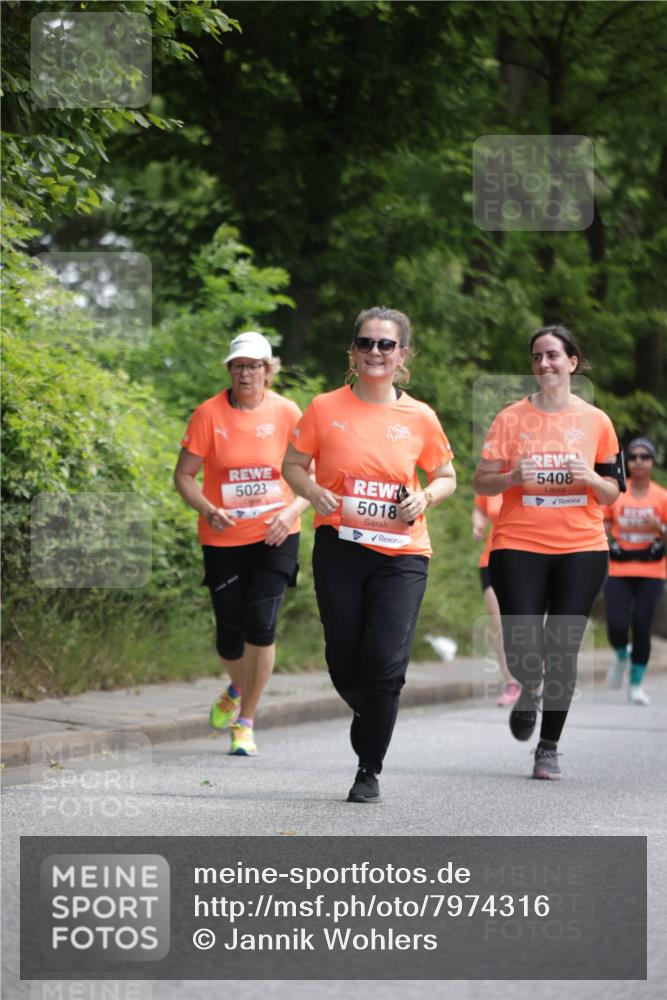 15.06.2025 - REWE Women's Run Jannik Wohlers http://msf.ph/oto/7974316 15.06.2025 10:09:04 Laufen 5023, 5018, 5408 meine-sportfotos.de