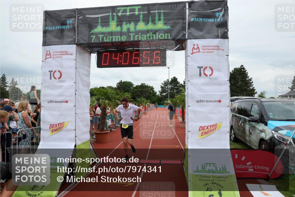 15.06.2025 - 7 Türme Triathlon Michael Strokosch http://msf.ph/oto/7974341 15.06.2025 14:06:56 Ziel 832, 928 meine-sportfotos.de
