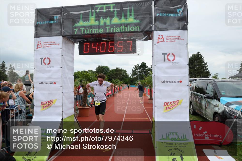 15.06.2025 - 7 Türme Triathlon Michael Strokosch http://msf.ph/oto/7974346 15.06.2025 14:06:56 Ziel 832, 928 meine-sportfotos.de