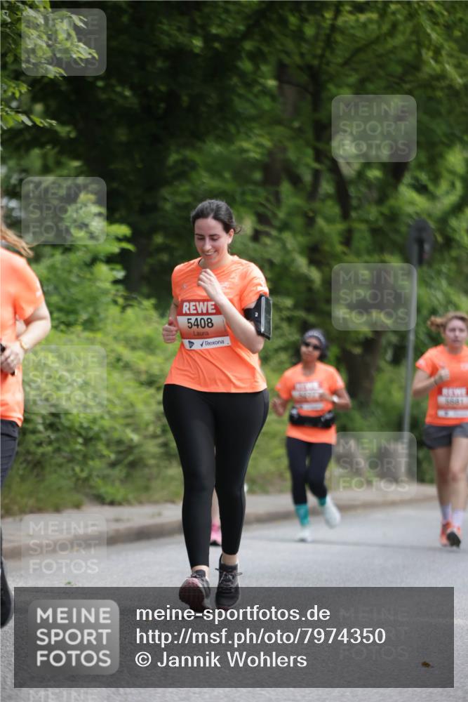 15.06.2025 - REWE Women's Run Jannik Wohlers http://msf.ph/oto/7974350 15.06.2025 10:09:06 Laufen 5408 meine-sportfotos.de