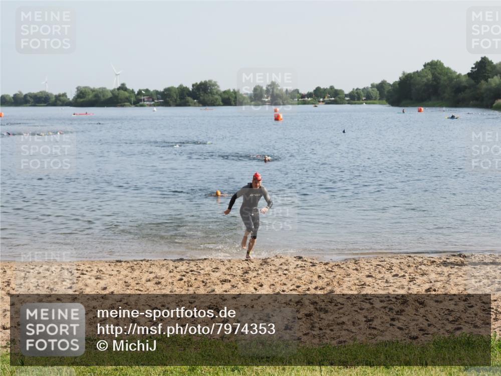 21.06.2025 - 27. Vierlanden-Triathlon MichiJ http://msf.ph/oto/7974353 15.06.2026 08:39:42 Schwimmen 59, 168 meine-sportfotos.de