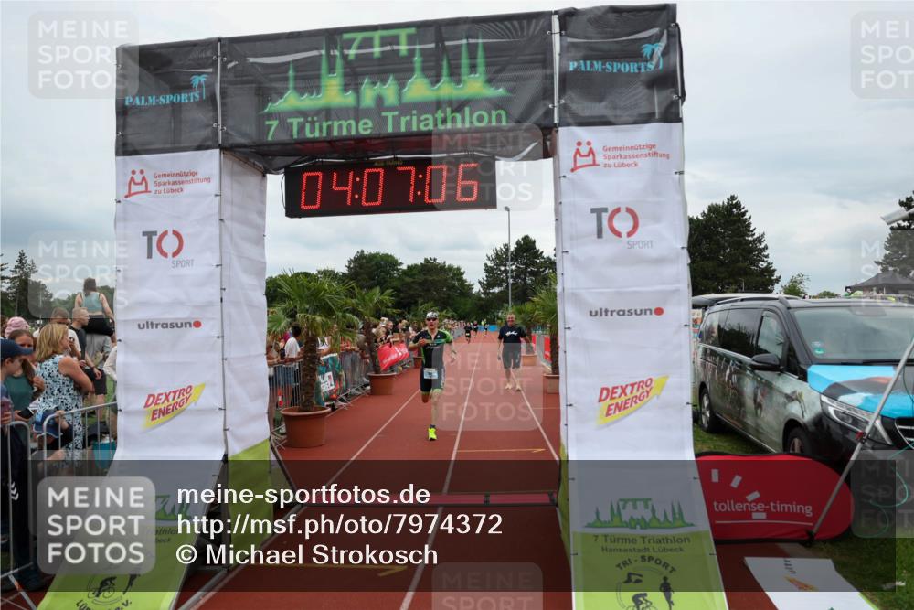 15.06.2025 - 7 Türme Triathlon Michael Strokosch http://msf.ph/oto/7974372 15.06.2025 14:07:06 Ziel 501 meine-sportfotos.de