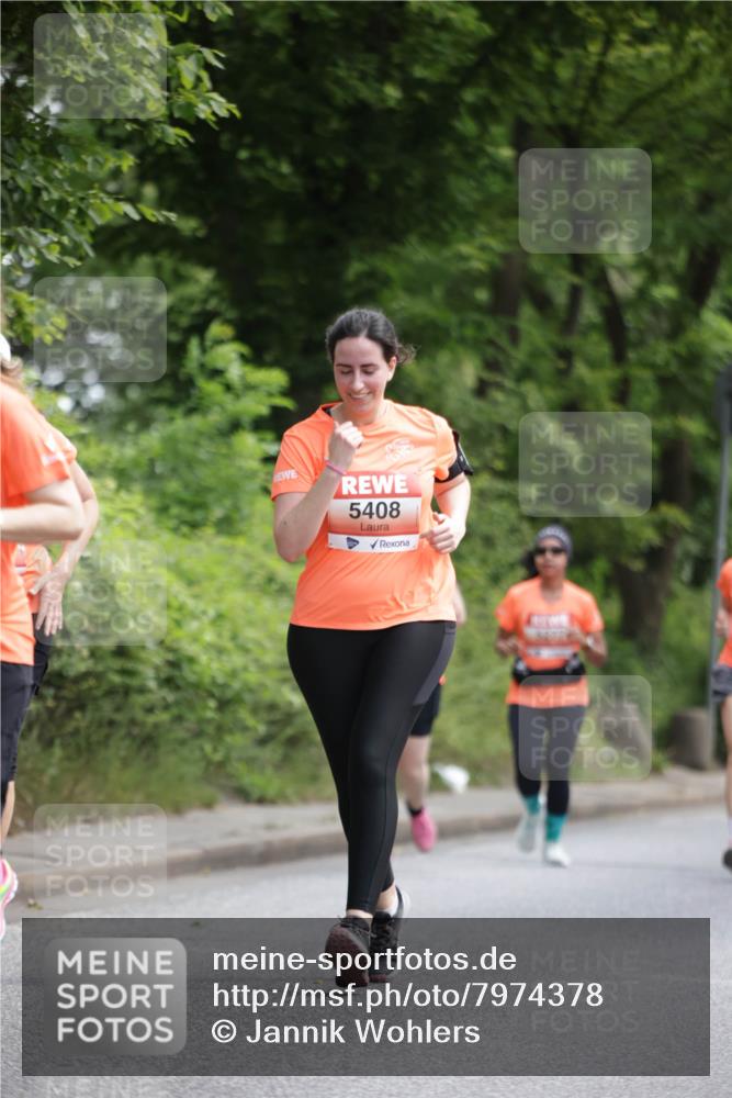 15.06.2025 - REWE Women's Run Jannik Wohlers http://msf.ph/oto/7974378 15.06.2025 10:09:07 Laufen 5408 meine-sportfotos.de
