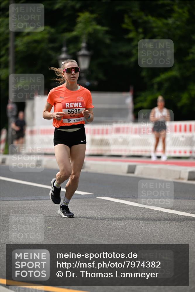 15.06.2025 - REWE Women's Run Dr. Thomas Lammeyer http://msf.ph/oto/7974382 15.06.2025 10:39:41 Laufen 5535 meine-sportfotos.de