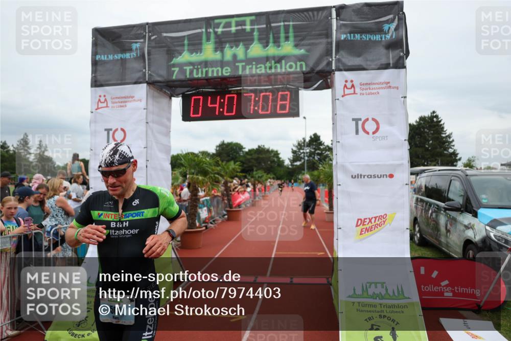 15.06.2025 - 7 Türme Triathlon Michael Strokosch http://msf.ph/oto/7974403 15.06.2025 14:07:08 Ziel 501 meine-sportfotos.de