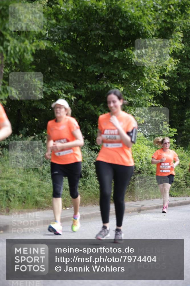 15.06.2025 - REWE Women's Run Jannik Wohlers http://msf.ph/oto/7974404 15.06.2025 10:09:09 Laufen 5, 408, 5590 meine-sportfotos.de