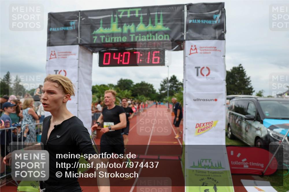 15.06.2025 - 7 Türme Triathlon Michael Strokosch http://msf.ph/oto/7974437 15.06.2025 14:07:16 Ziel 1057, 1110, 1186 meine-sportfotos.de