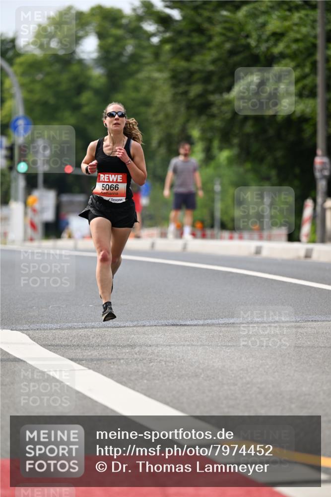 15.06.2025 - REWE Women's Run Dr. Thomas Lammeyer http://msf.ph/oto/7974452 15.06.2025 10:39:54 Laufen 5066 meine-sportfotos.de